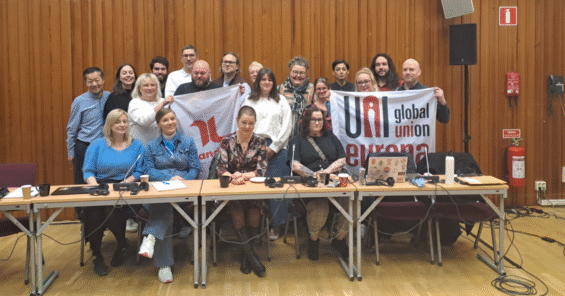 Unions in services sector build negotiating know-how on AI