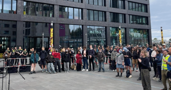 Berlin’s “Amazon Tower” inaugurated: UNI affiliate ver.di protests and demands collective agreement